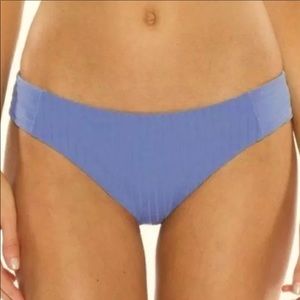 NWOT Becca Fine Line Tab Side Classic Bottom